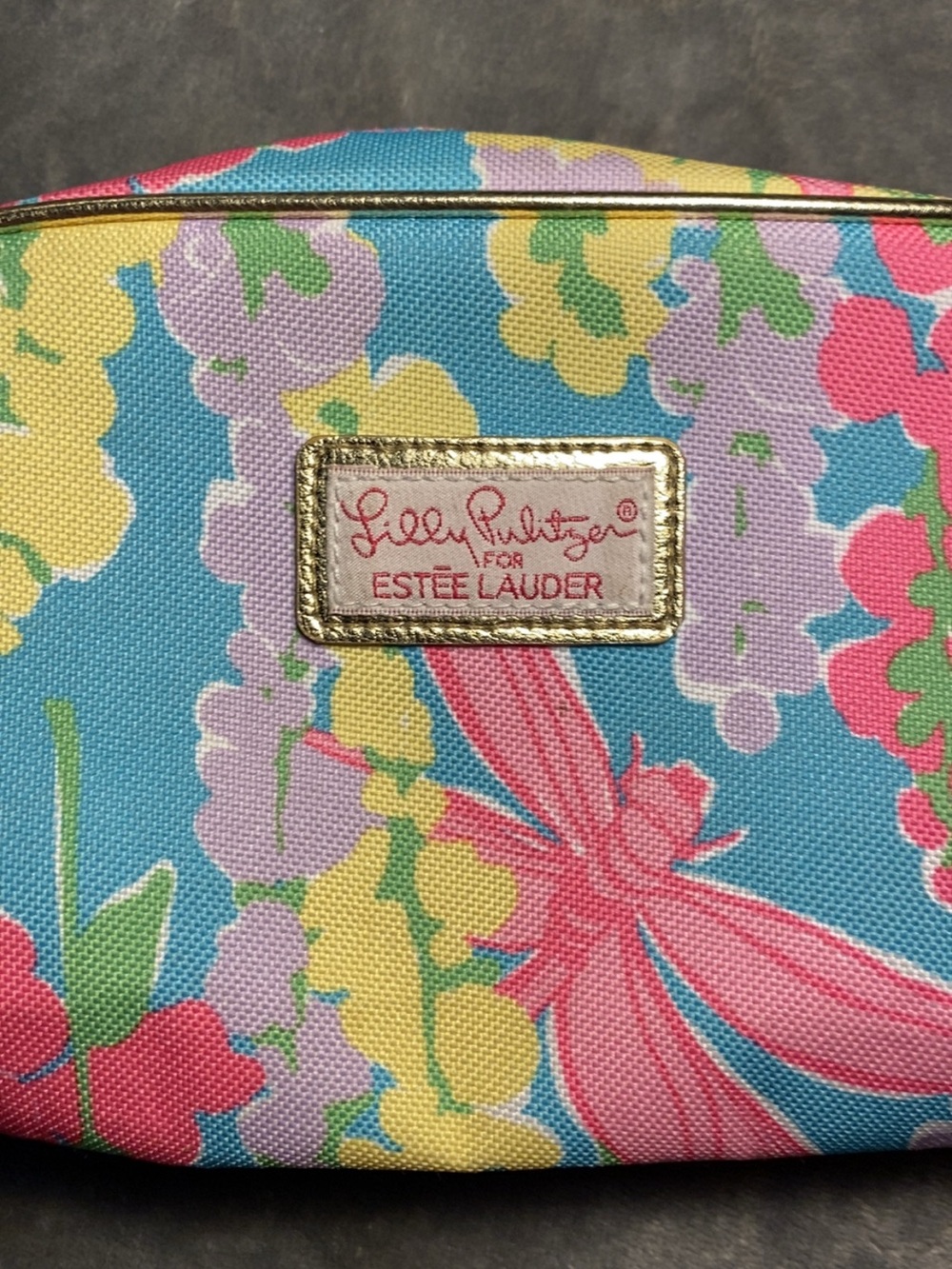 Lilly Pulitzer for Estée Lauder cosmetic bag! Super Cute 🥰